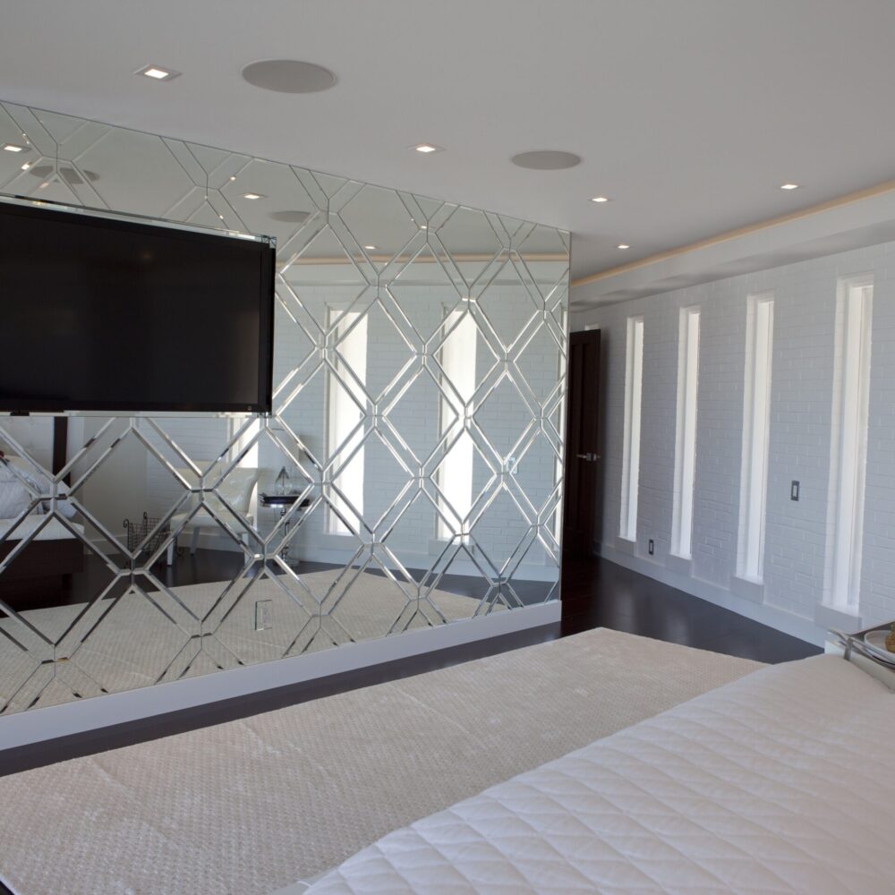 modern-futuristic-custom-mirrored-focal-wall-bedroom-design